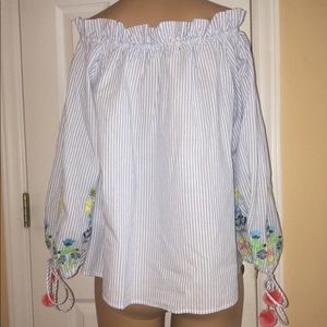 Crown & Ivy Off the Shoulder Embroidered Blouse S